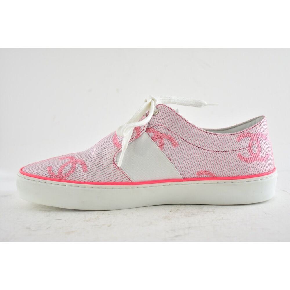 Chanel 18P Neon Pink White CC Slip On Lace Up Flat Runner Trainer Sneaker 39.5 - Picture 9 of 12